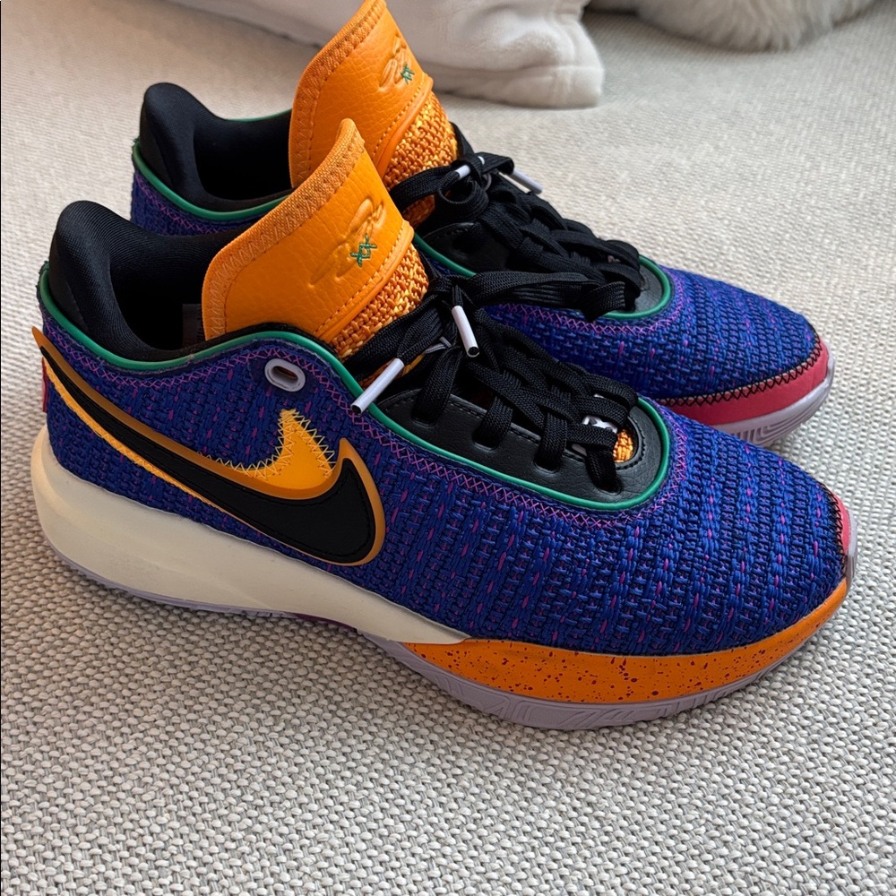 Nike
LEBRON 20 GS 'RACER BLUE'